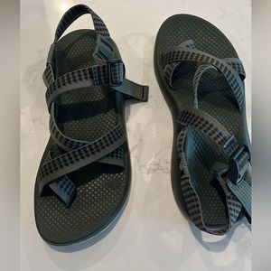 Chaco Z2 green women’s sandals size 7